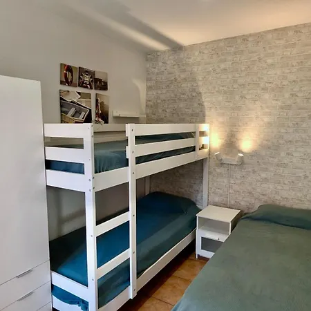 Апартаменты Evh-109 Planta Baja Con Terraza En El Centro