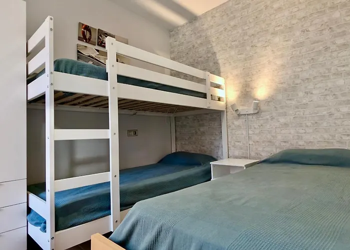 Апартаменты Evh-109 Planta Baja Con Terraza En El Centro